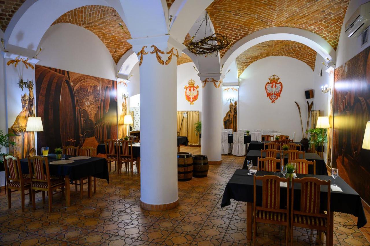 Hotel Stary Browar Tarnobrzeg Exterior foto